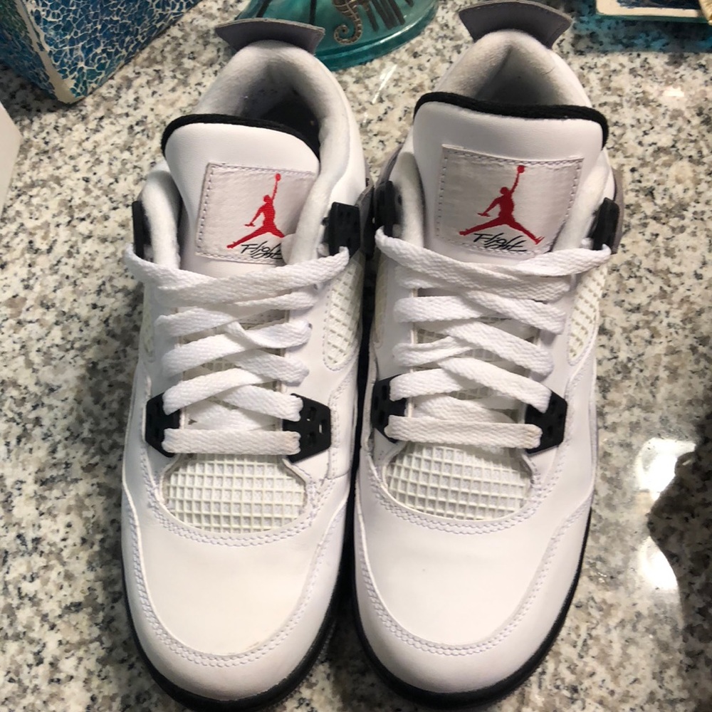 Air Jordan Retro 4 White Cement